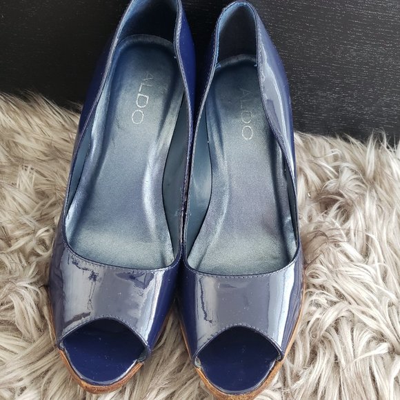 Vintage peep-toe patent leather Aldo pumps - Picture 1 of 10